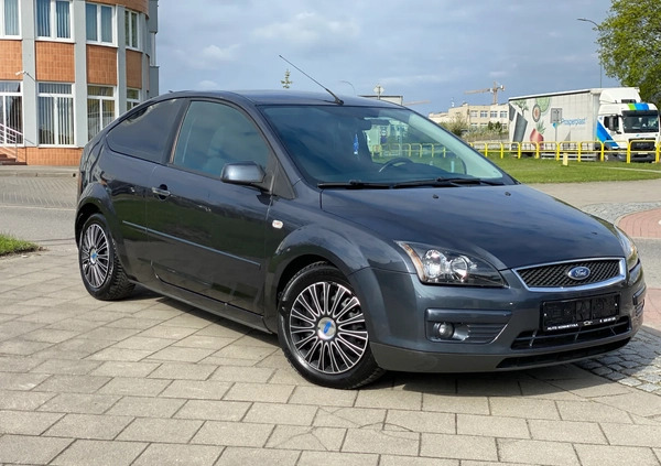 Ford Focus cena 10999 przebieg: 244000, rok produkcji 2005 z Golina małe 232